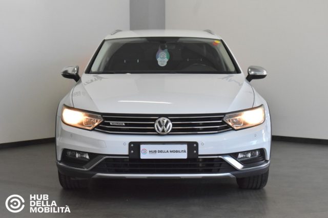 Volkswagen Passat Business Alltrack 2.0 TDI 190 CV 4MOTION DSG Exec. usato a FOLIGNO