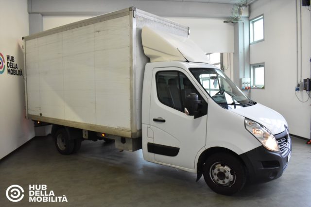 Renault Master T35 2.3 dCi/165 TP PL-SL-RG Cabinato S&S usato a FOLIGNO