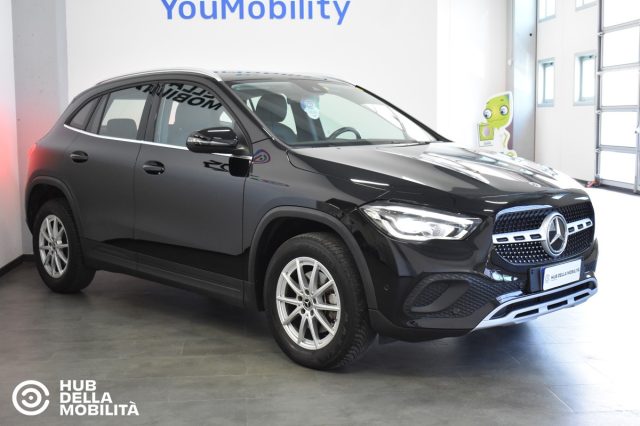 Mercedes-Benz GLA 180 d Automatic Business Extra - foto 2 di 4