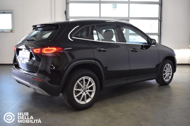 Mercedes-Benz GLA 180 d Automatic Business Extra - foto 4 di 4