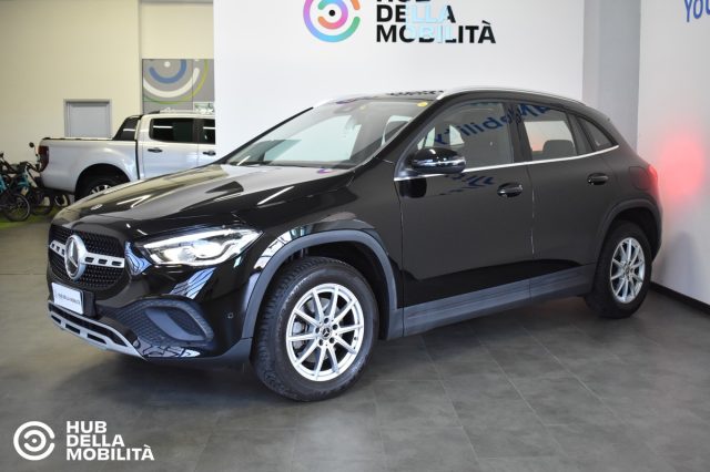 Mercedes-Benz GLA 180 d Automatic Business Extra - foto 3 di 4
