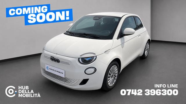 Fiat 500e Berlina 23,8 kWh - foto 2 di 4