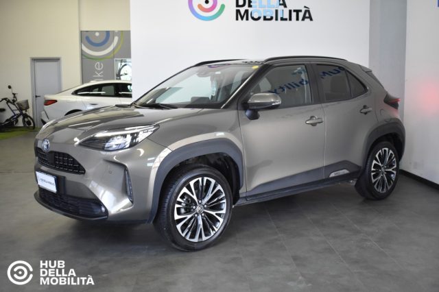 Toyota Yaris Cross 1.5 Hybrid 5p. E-CVT AWD-i Lounge - foto 3 di 4