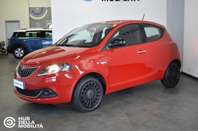 Lancia Ypsilon 1.0 FireFly 5 porte S&S Hybrid Silver - foto 3 di 4