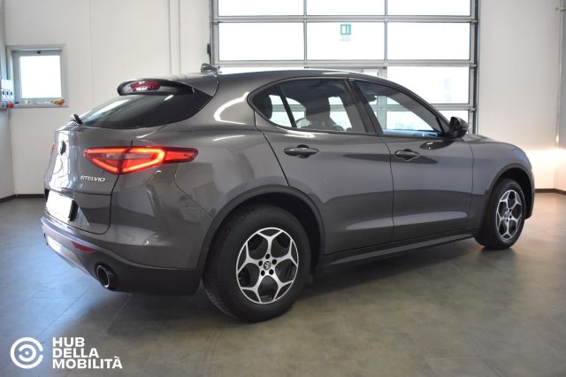 Alfa Romeo Stelvio 2.2 Turbodiesel 190 CV AT8 Q4 Super Business - foto 4 di 4