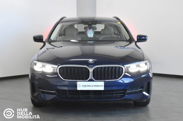 BMW 518 d 48V Touring Business Aut. usato a FOLIGNO