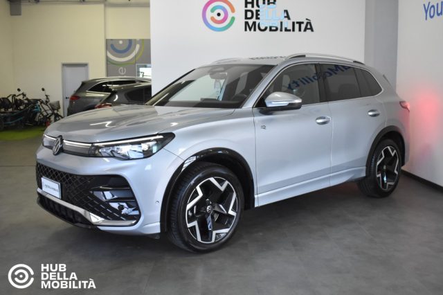 Volkswagen Tiguan 2.0 TDI 150 CV DSG R-Line - foto 3 di 4