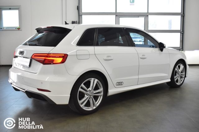 Audi A3 SPB 30 g-tron S tronic Admired S line - foto 4 di 4