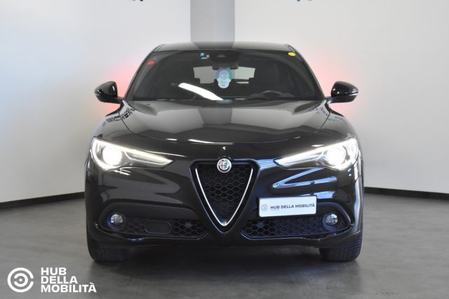 Alfa Romeo Stelvio 2.2 Turbodiesel 160 CV AT8 RWD Business, del 2022, 43.077 km, in vendita a Foligno (PG)