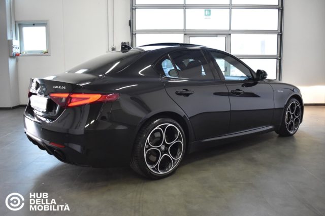 Alfa Romeo Giulia 2.2 Turbodiesel 210 CV AT8 AWD Q4 Veloce - foto 4 di 4