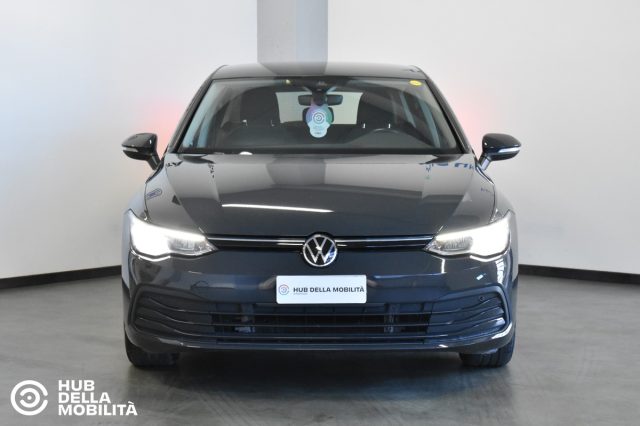 Volkswagen Golf 2.0 TDI DSG SCR Life, del 2023, 75.003 km, in vendita a Foligno (PG)