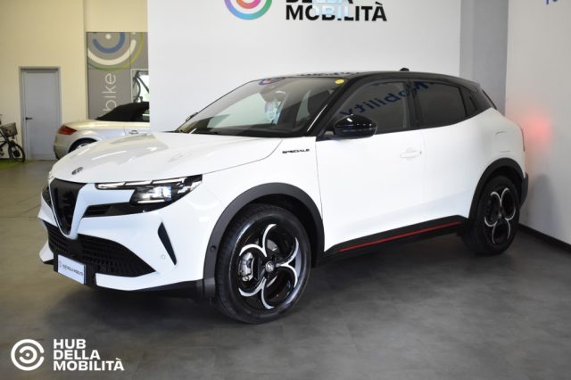 Alfa Romeo Junior 1.2 136 CV Hybrid eDCT6 Speciale - foto 3 di 4
