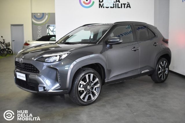 Toyota Yaris Cross 1.5 Hybrid 130 CV 5p. E-CVT AWD-i Lounge - foto 3 di 4