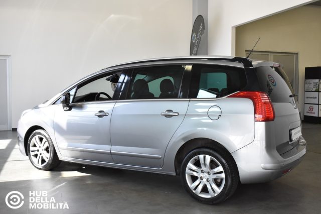 Peugeot 5008 2.0 HDi 150CV Active - 7Posti - foto 3 di 4