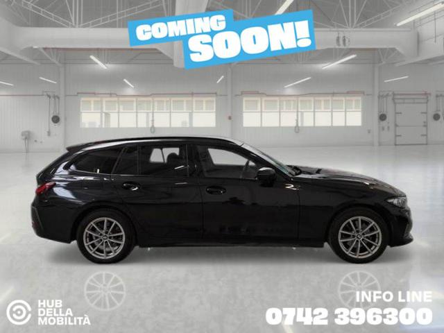 BMW 320 d 48V Touring - foto 3 di 4
