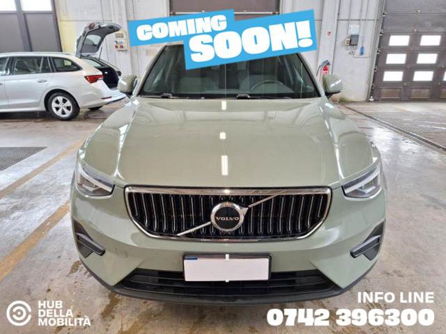 Volvo XC40 T5 Recharge Plug-in Hybrid automatico Core, del 2022, 95.990 km, in vendita a Foligno (PG)