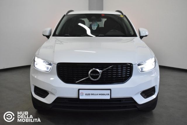 Volvo XC40 T3 Business, del 2019, 102.192 km, in vendita a Foligno (PG)