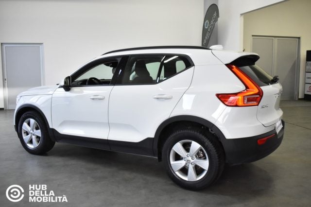 Volvo XC40 T3 Business - foto 4 di 4