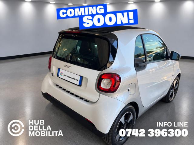 smart forTwo EQ Passion - foto 2 di 4