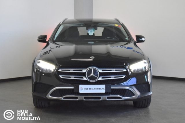 Mercedes-Benz E 220 d S.W. 4Matic Auto Business Sport All-Terrain, del 2021, 169.491 km, in vendita a Foligno (PG)