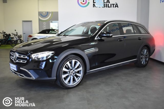 Mercedes-Benz E 220 d S.W. 4Matic Auto Business Sport All-Terrain - foto 3 di 4