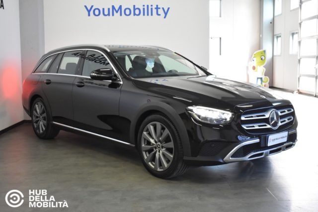 Mercedes-Benz E 220 d S.W. 4Matic Auto Business Sport All-Terrain - foto 2 di 4