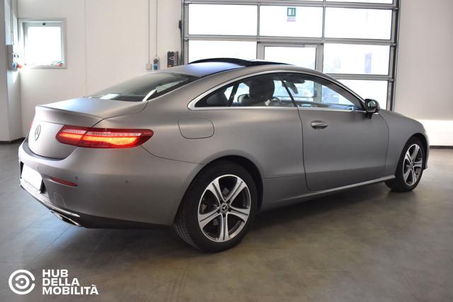 Mercedes-Benz E 220 d 4Matic Coupe' Sport Aut. - foto 4 di 4