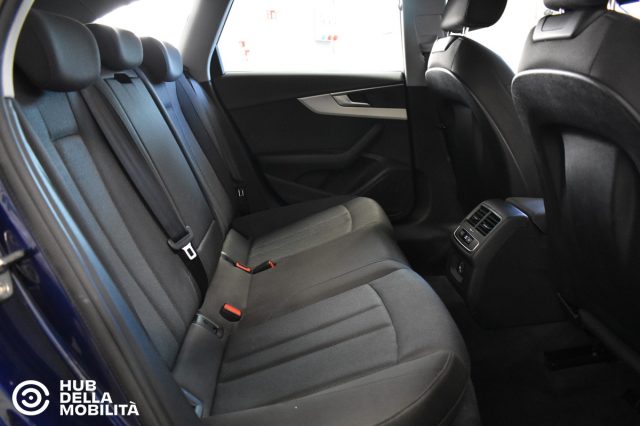 Audi A4 allroad 40 TDI 204 CV S tronic Business, del 2022, 87.760 km, in vendita a Foligno (PG)