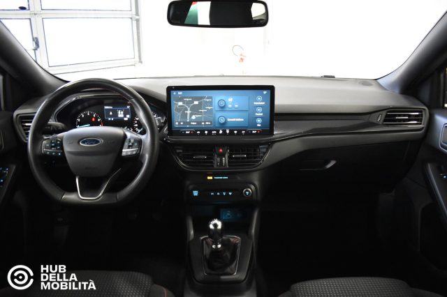 Ford Focus 1.0 EcoBoost Hybrid 125 CV SW ST-Line, del 2023, 78.236 km, in vendita a Foligno (PG)
