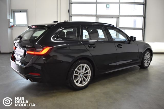 BMW 318 d 48V Touring Aut. - foto 4 di 4