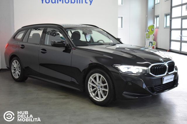 BMW 318 d 48V Touring Aut. - foto 2 di 4