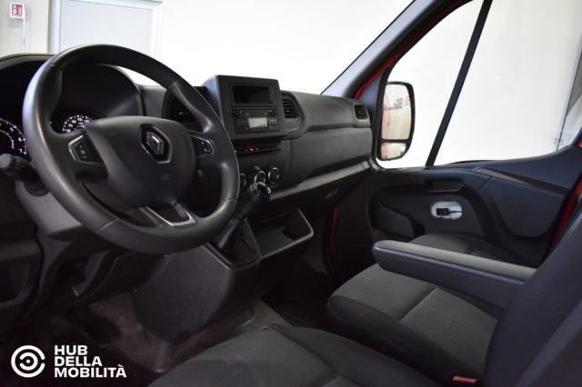Renault Master T35 2.3 dCi 135 PL-TM Furgone Start, del 2024, 92.963 km, in vendita a Foligno (PG)