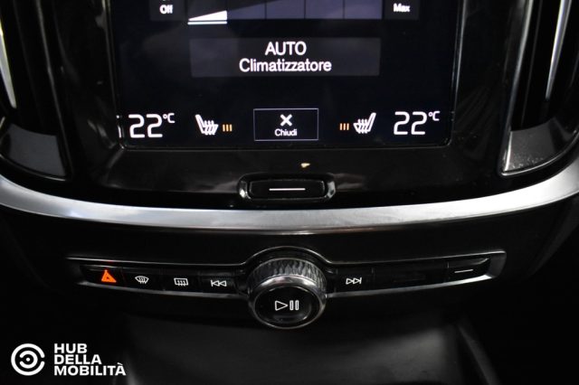 Volvo V60 Cross Country D4 AWD Geartronic Pro usato a FOLIGNO