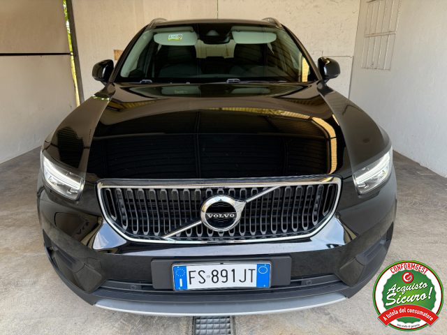Volvo XC40 D3 AWD Geartronic Momentum - foto 3 di 4