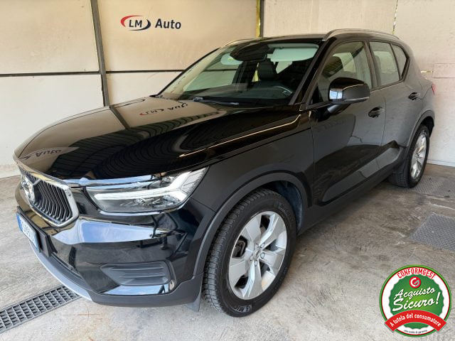 Volvo XC40 D3 AWD Geartronic Momentum - foto 2 di 4