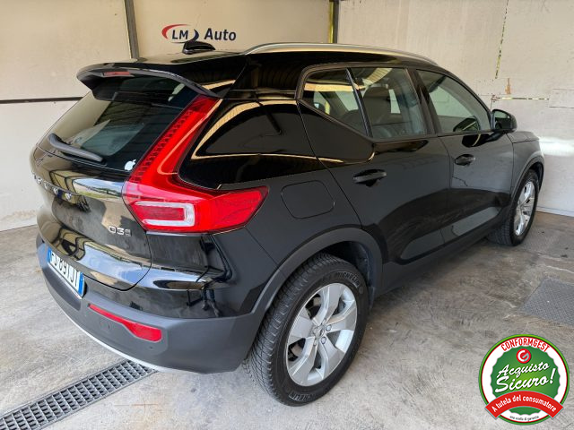 Volvo XC40 D3 AWD Geartronic Momentum, del 2018, 140.600 km, in vendita a Padova (PD)