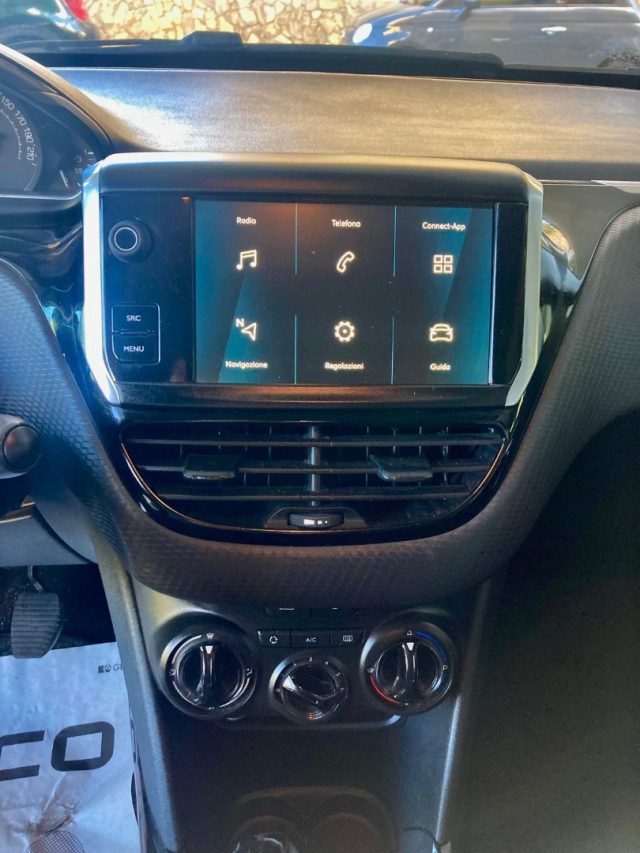 Peugeot 2008 1° serie BlueHDi 100 S&S Black Matt, del 2019, 106.918 km, in vendita a Casteldaccia (PA)