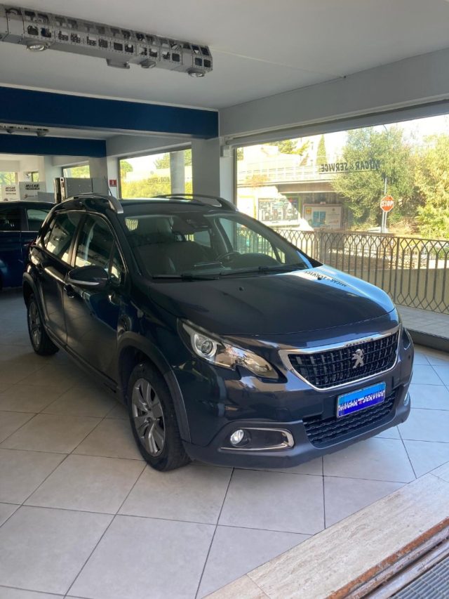 Peugeot 2008 1° serie BlueHDi 100 S&S Black Matt - foto 2 di 4
