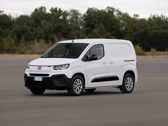 Fiat Doblo 1.5 BlueHdi 130CV Van XL km 0 a CASTELDACCIA