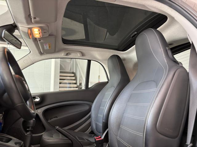 smart forTwo PRIME 90CV TURBO TETTO PANO. SED.RISCALDABILI JBL usato a POTENZA