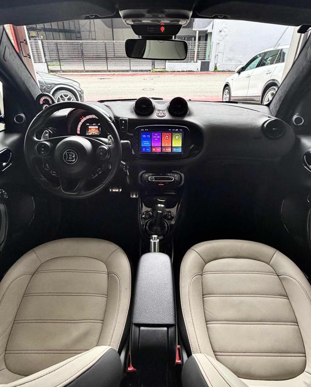 smart forTwo Cabrio BRABUS Tailor Made Xclusive HUD JBL TOP usato a POTENZA
