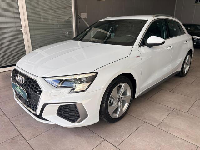 Audi A3 Sportback 35 TFSI S line MATRIX VIRTUAL B&O ACC - foto 3 di 45