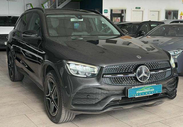 Mercedes-Benz GLC 220 d 194CV 4MATIC AIRMATIC Premium AMG Night Pack - foto 3 di 4