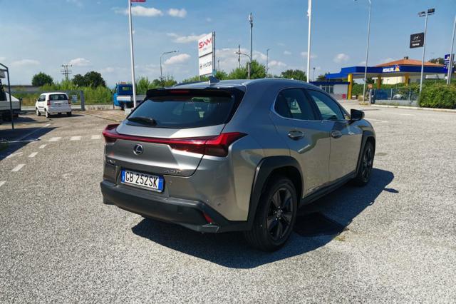 Lexus UX Full Electric UX Hybrid 4WD Business - foto 3 di 4