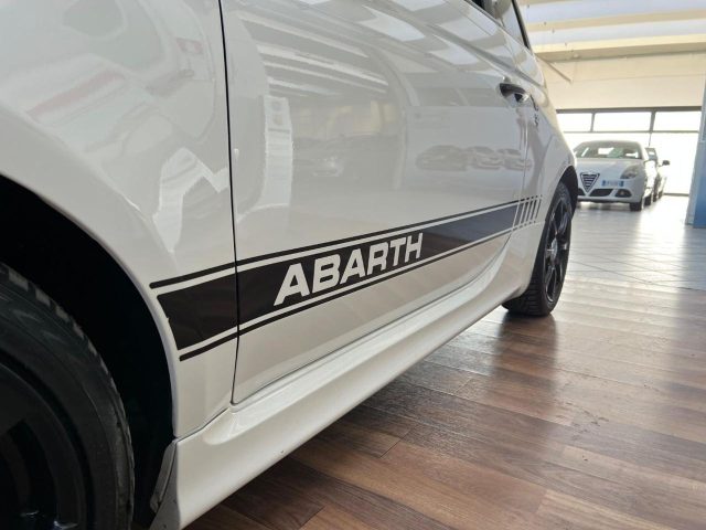 Abarth 595 1.4 Turbo T-Jet 160 CV Yamaha Factory Racing, del 2016, 71.000 km, in vendita a Vignola (MO)