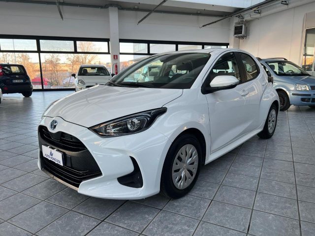 Toyota Yaris 1.5 Hybrid 5 porte BS- Retrocamera-Navi-ClAut-sed - foto 3 di 4