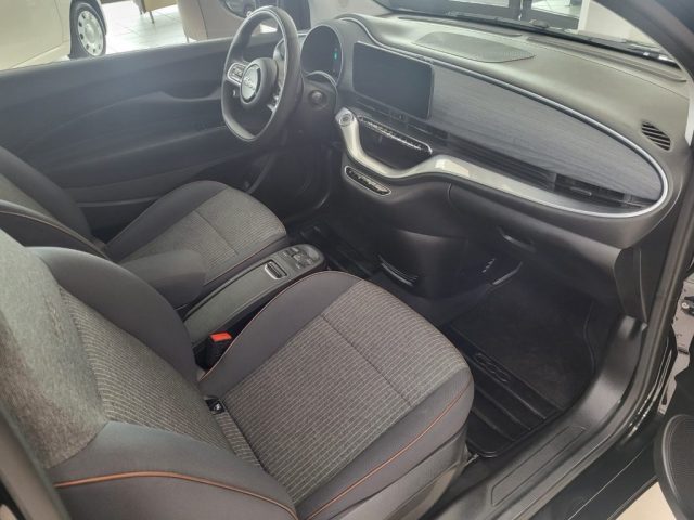 Fiat 500 Icon Berlina 42 kWh accessoriata LED ecc usato a VIGNOLA