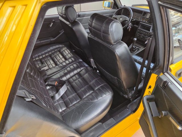 Lancia Delta 2.0i.e. turbo 16V HF integrale-CONTO VENDITA - foto 4 di 4