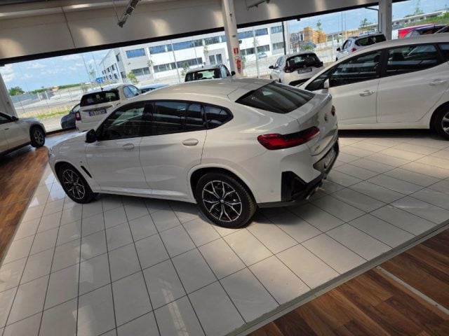 BMW X4 xDrive20i Mhev 48V Msport -NAVI,RETROCAM - foto 2 di 4