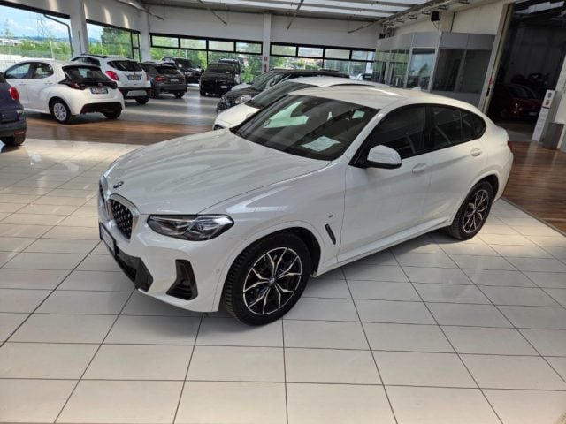 BMW X4 xDrive20i Mhev 48V Msport -NAVI,RETROCAM usato a VIGNOLA